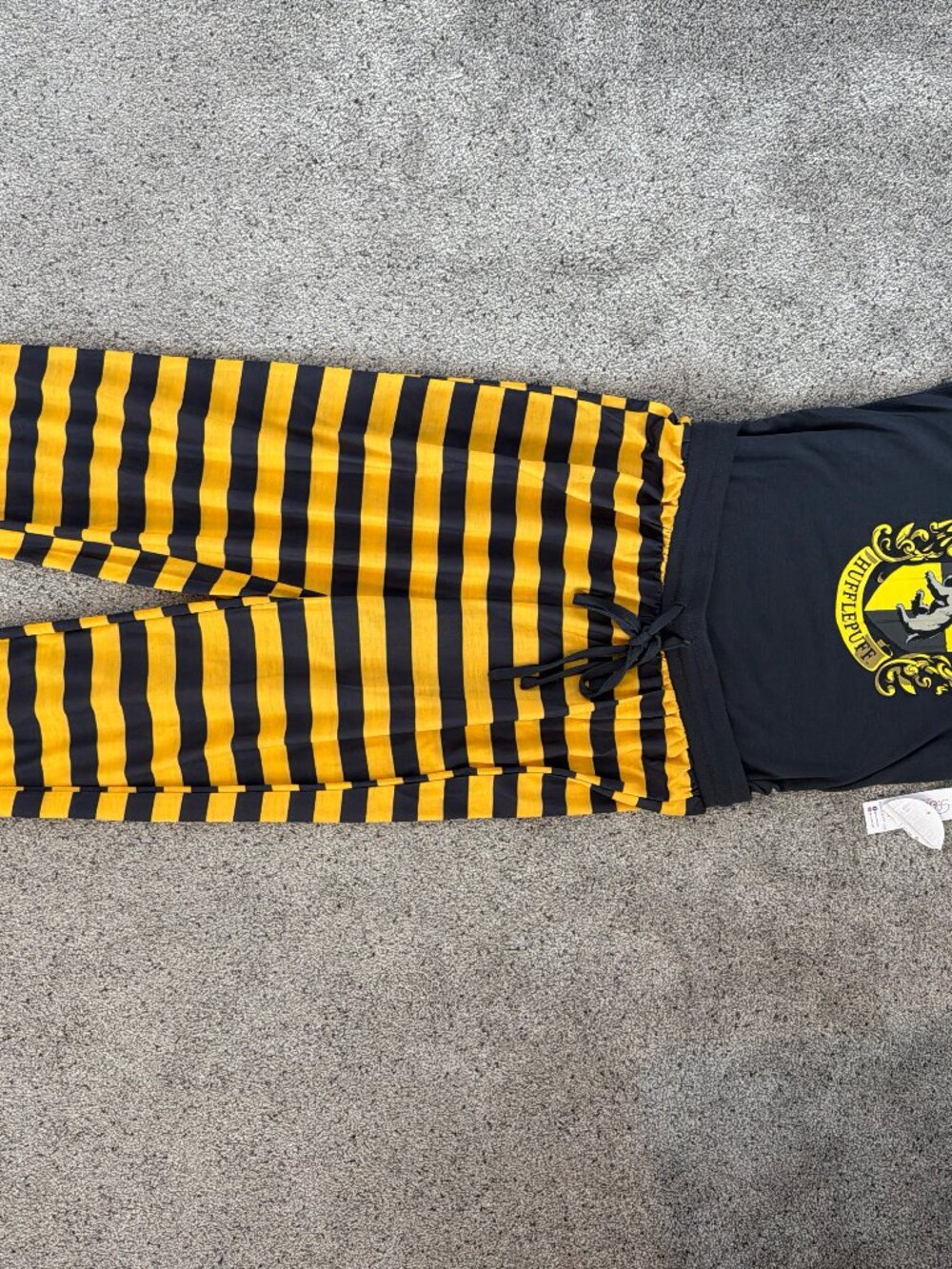 Harry Potter Hufflepuff Lounge Set Pajamas Grey Top Striped Pants Size Medium M